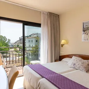 Otel Rvhotels Avenida